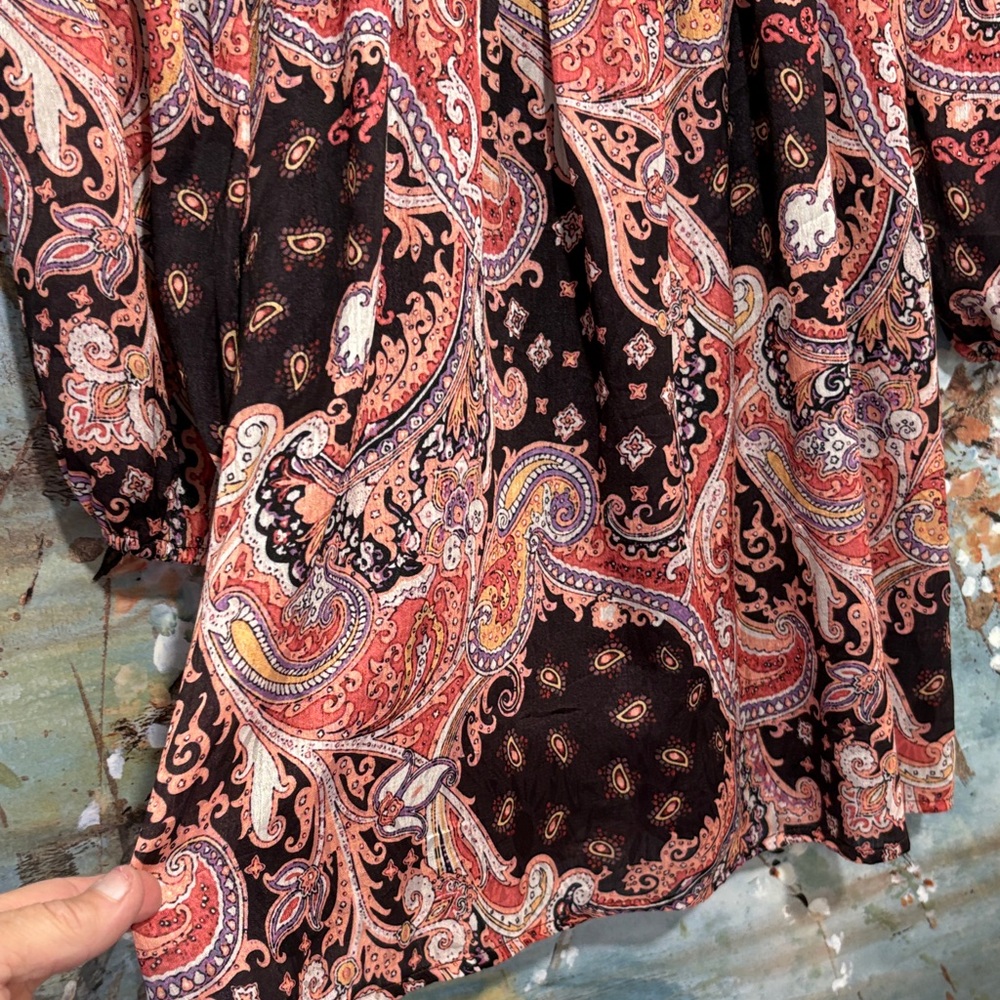 NSR Black and Pink Paisley Long Sleeve Dress beautiful! - Picture 4 of 8